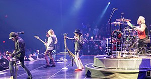  aerosmith performing