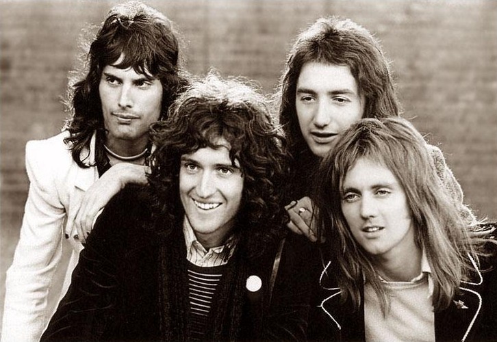 Younge photo of Queen